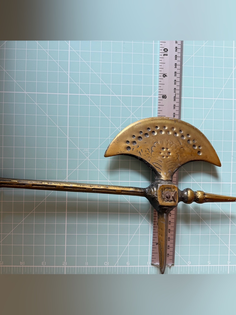 Vintage Antique-Style Decorative Wall Battle Axe in Brass Finish - Picture 5 of 6